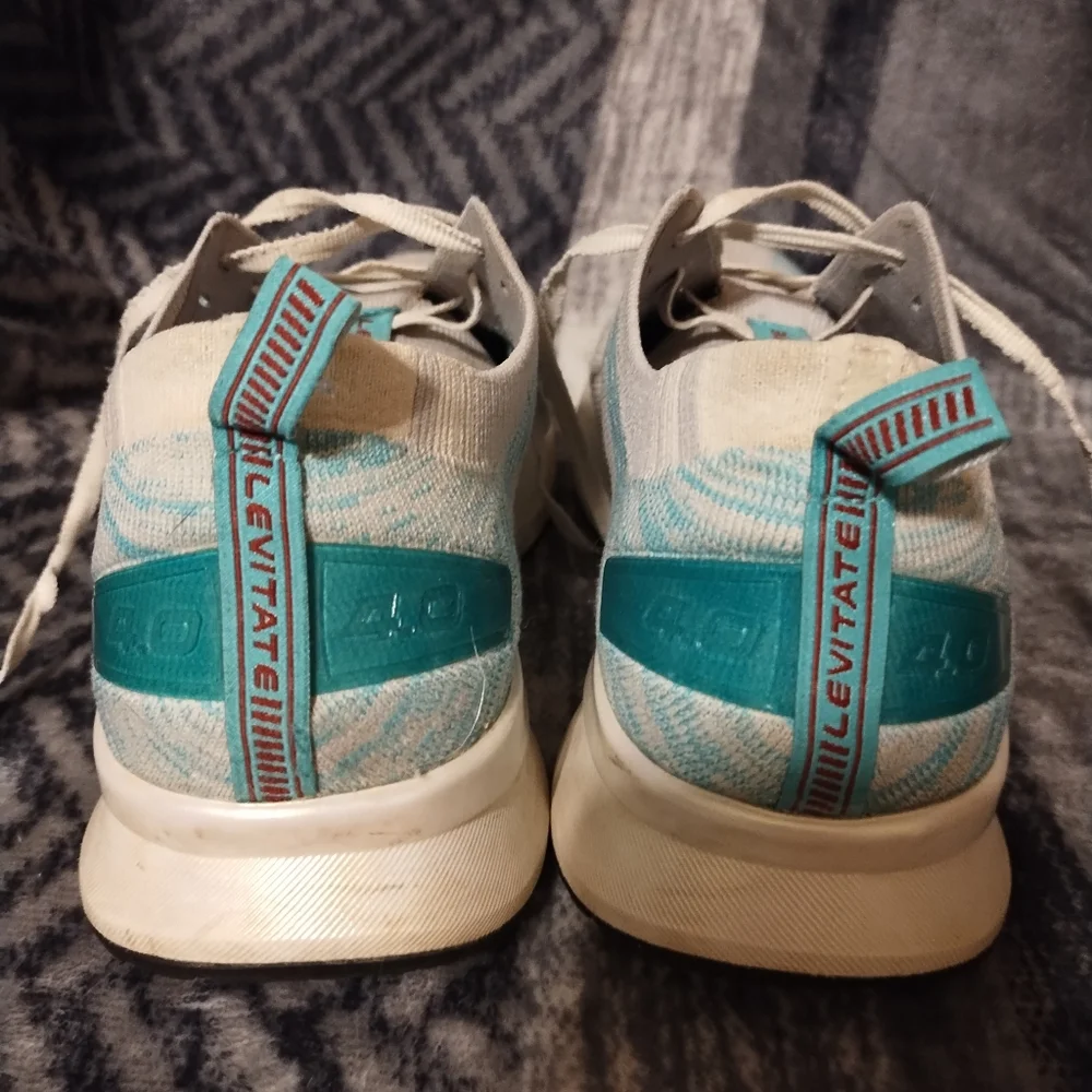 Brooks Women's Levitate 4 - Size 10 - Picture 6 of 16